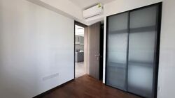 Middle Road (D7), Condominium #459138131
